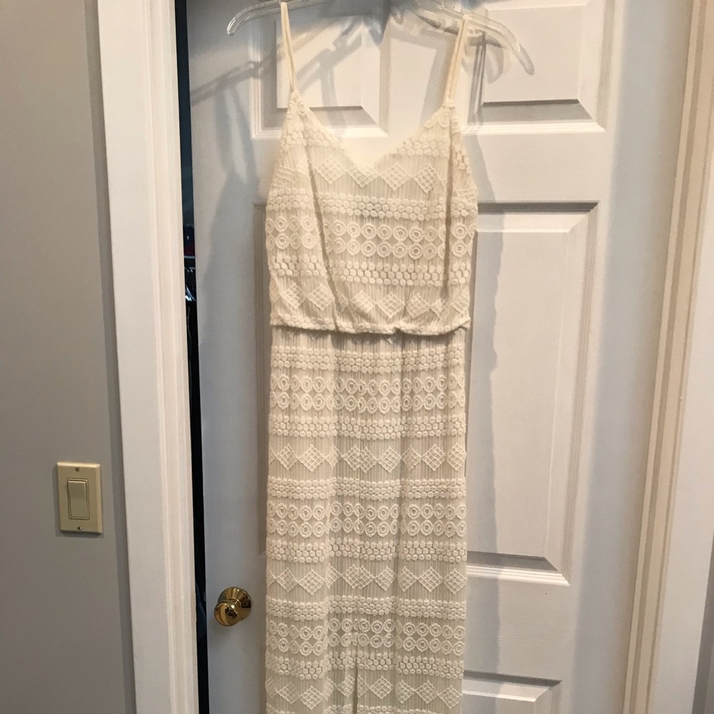 Vince Camuto white lace maxi dress